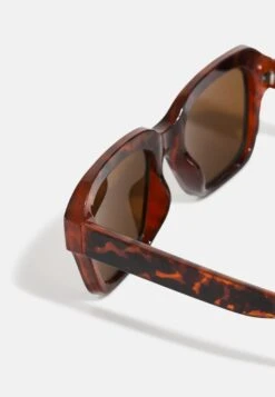 Pier One Unisex - Zonnebril - Black -Pier One faad10b8a5a2445f865f09b5d12427d1 scaled